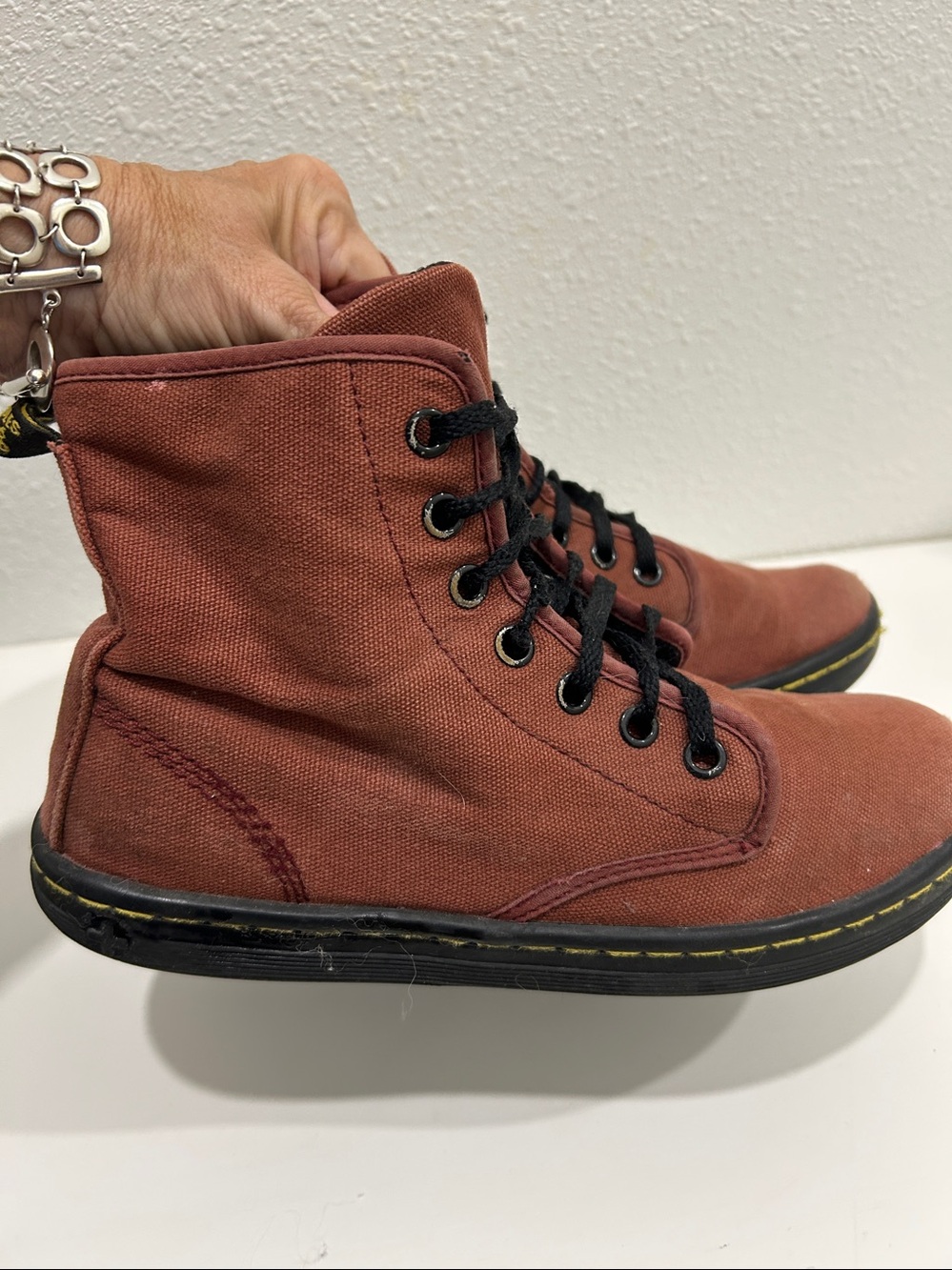 Dr. Doc Martens Shoreditch Maroon Canvas Lace Up Boots |Size 7 - Picture 6 of 10